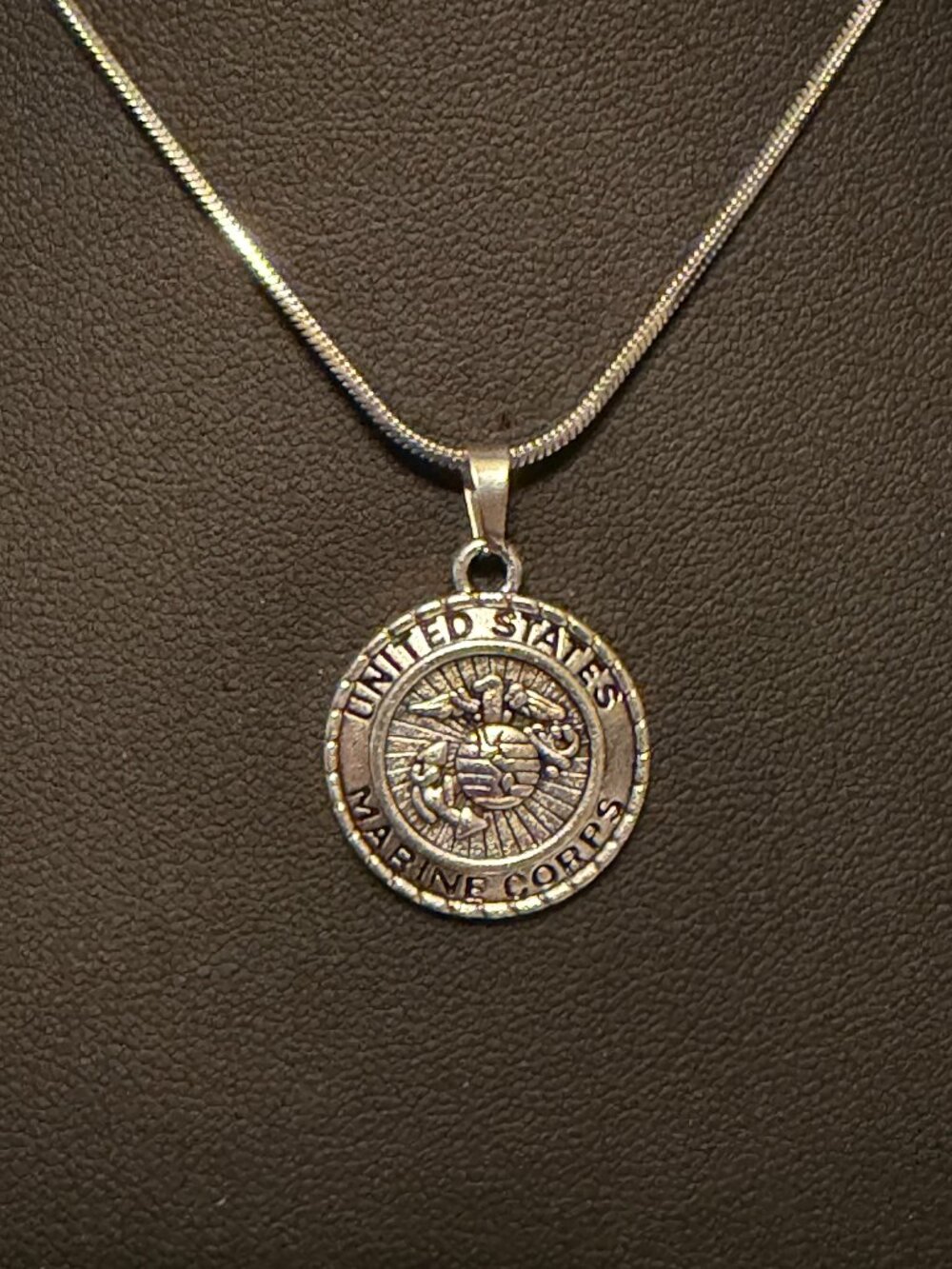 UNITED STATES MARINE CORPS Pendant Necklace (463)